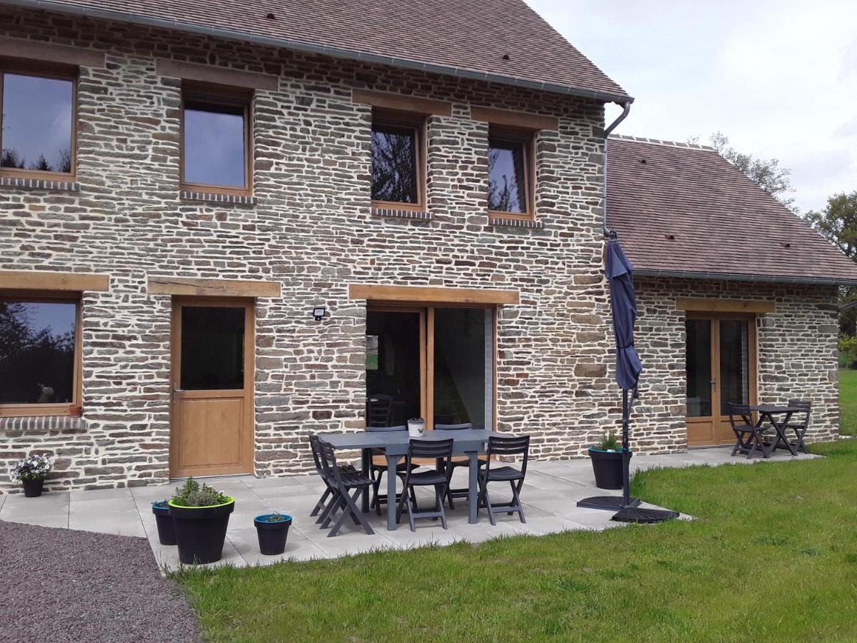 Gite De Landemeure, 10 Couchages, Acces Pmr Saint-Germain-du-Crioult Eksteriør billede