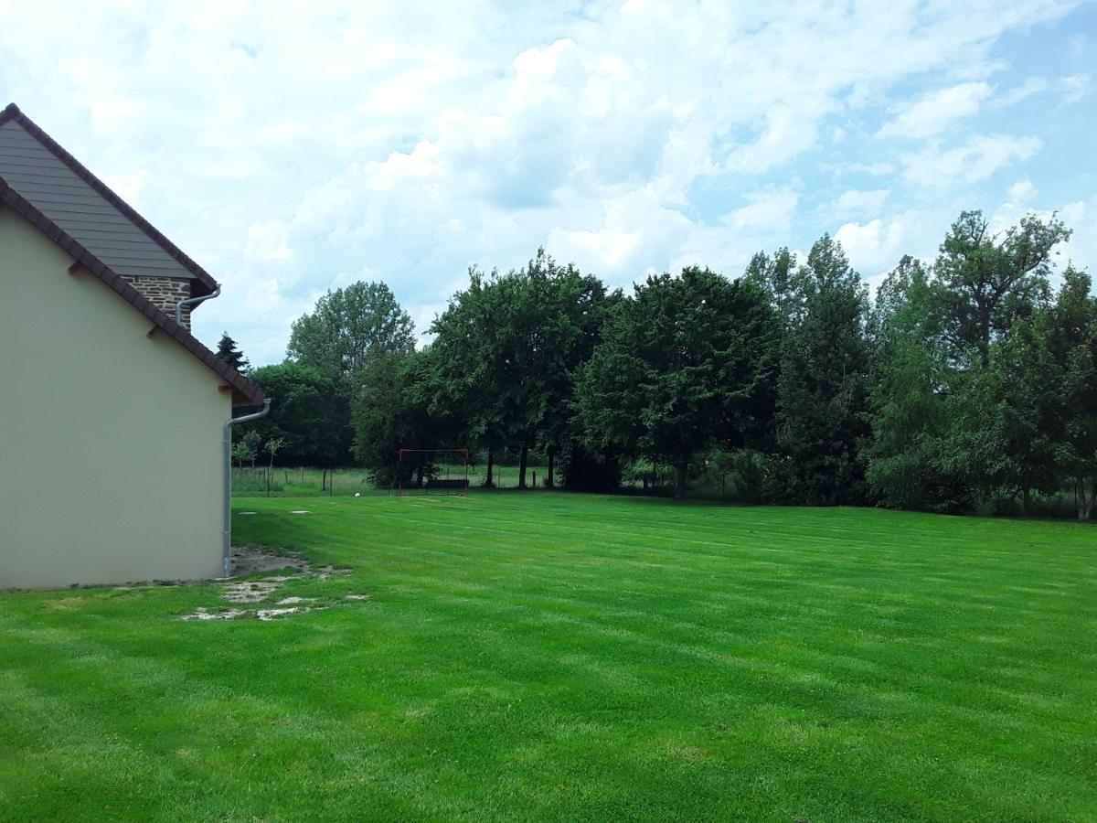 Gite De Landemeure, 10 Couchages, Acces Pmr Saint-Germain-du-Crioult Eksteriør billede